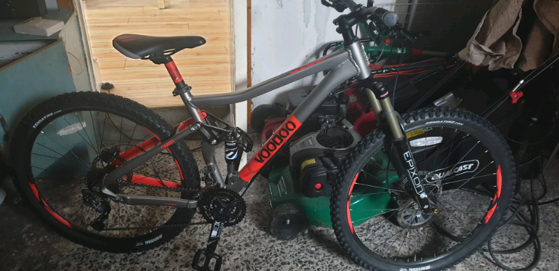 halfords cycle wear